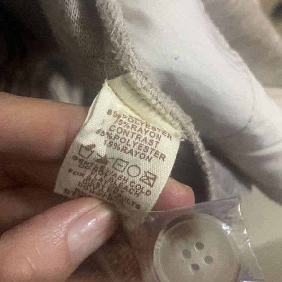 VICI Colorblock Oversized Button Up Shacket. Size S - Picture 10 of 12